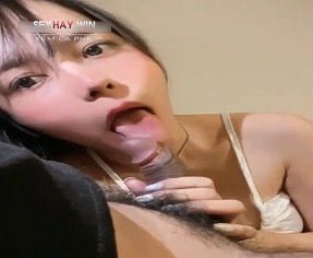 ลูกสาวดูดกับพ่อเลี้ยงของเธอ
