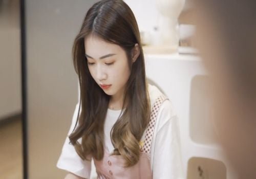 ขอให้เพื่อนบ้านพอใจ Shen Nana ถูกแช่อยู่ในความหลงใหล