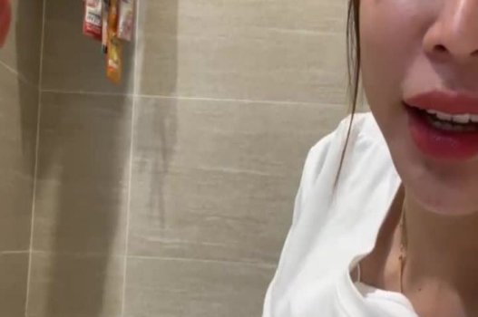 วิดีโอ Sex Skylar Vox นั้นน่าดึงดูดอย่างยิ่งและการเผาไหม้ของดวงตา